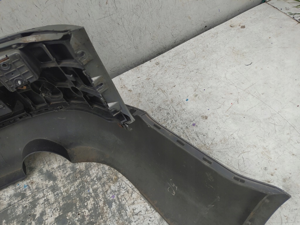 фото №15, Audi a4 b6 kombi бампер задня задній 2 вихлоп