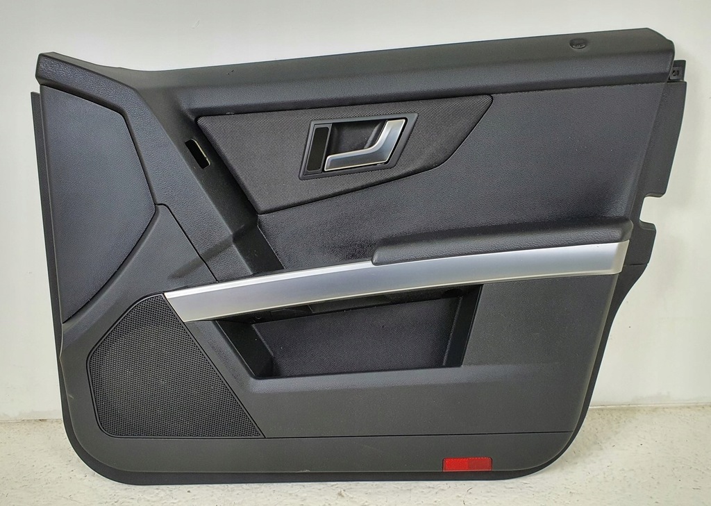 фото №1, Обивка обшивка правый перед mercedes glk x204 eu