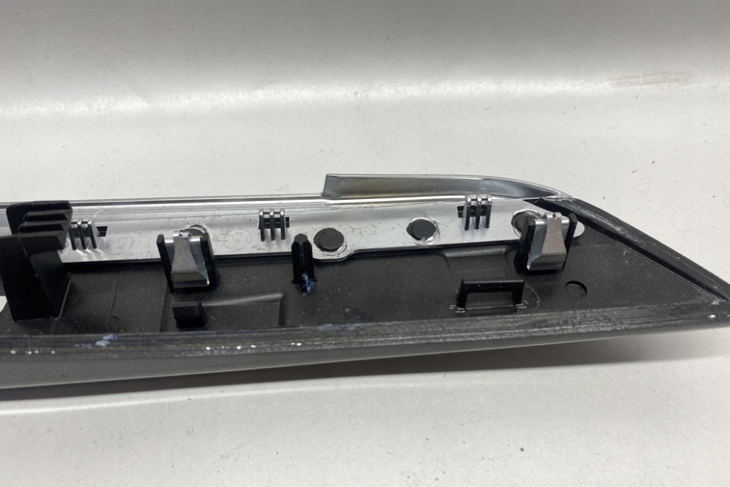 фото №9, Молдинг декоративная обшивка задних правых дверь bmw 7 f01, f02 9115576 4.4l