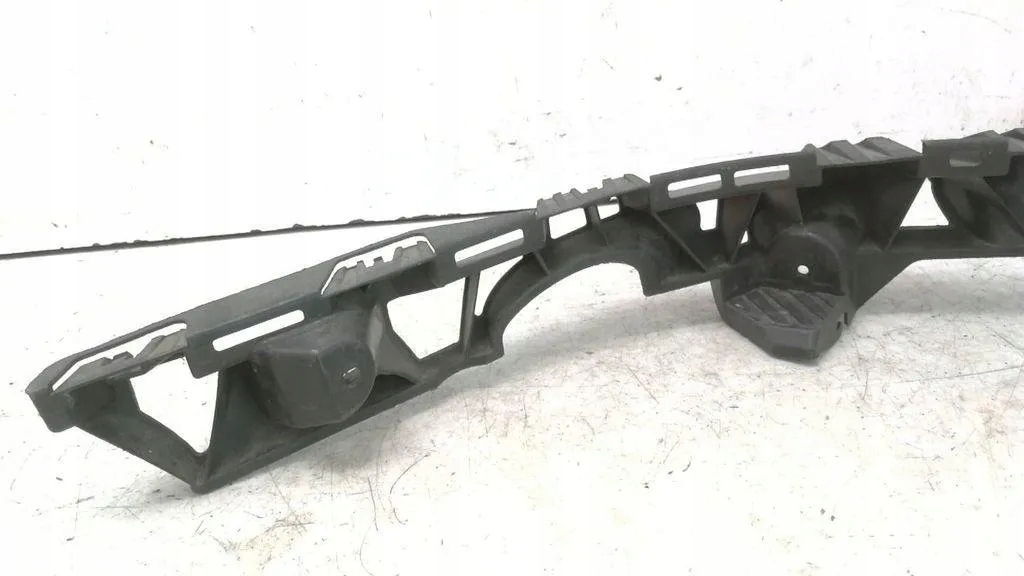 Кронштейн  передней левый фары renault megane 2 седан lm0/1_ 8200114673 с Разборки
