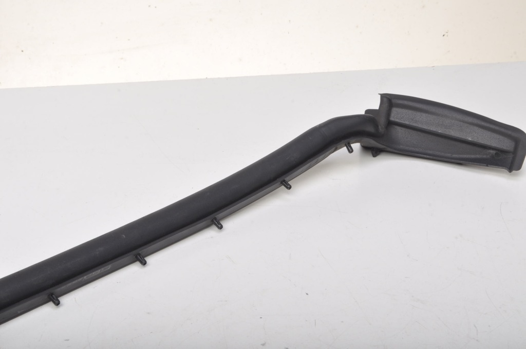 фото №2, Mclaren mp4 spider прокладка дверь левая