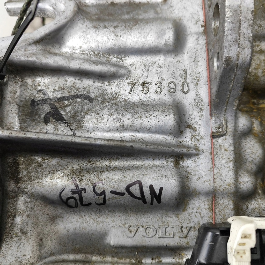 фото №7, Volvo v40 2018 автоматическая коробка передач передач