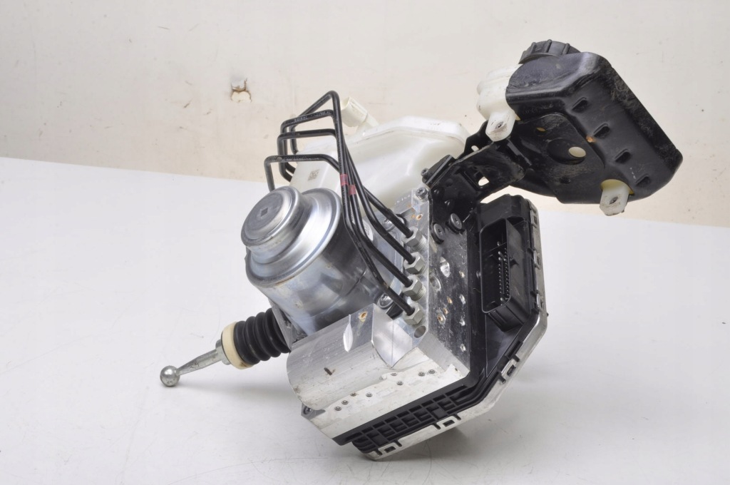 фото №7, Volvo xc60 ii насос тормозная 32281728 32333265