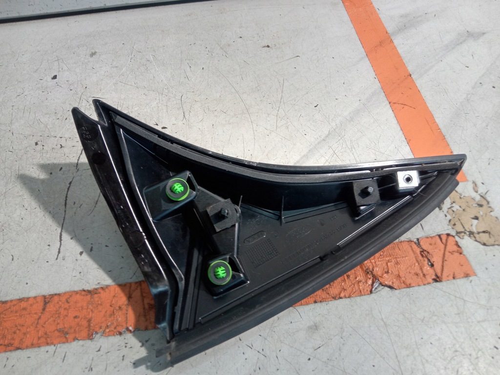 фото №2, Ford focus mk4 молдинг накладка спойлер кришки