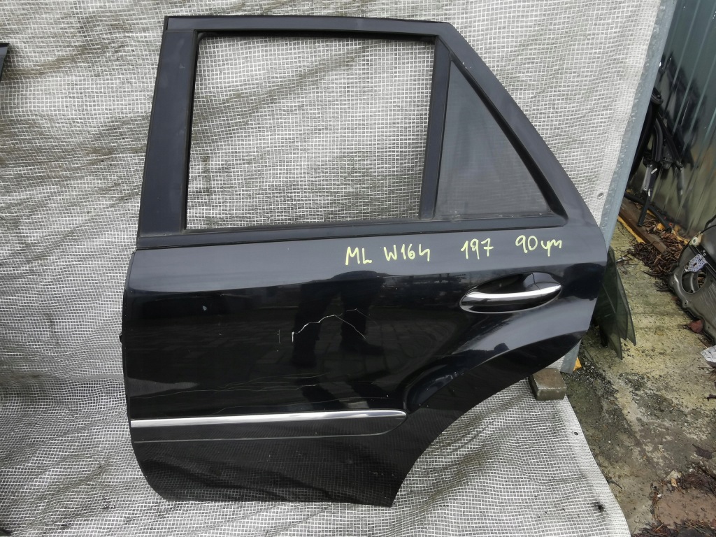 Купить Mercedes ml w164 05-11 дверь задние левая задняя полный kod 197 чёрные