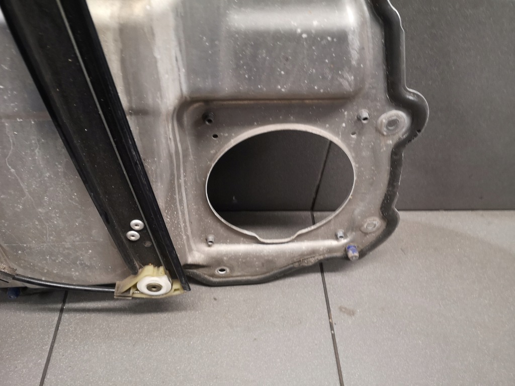 фото №10, Механізм скло правий задня audi a8 d3 4e0839850