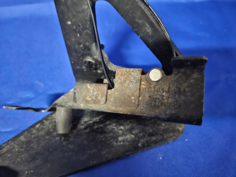 Ролик двері розсувних права renault trafic 3 в Україні