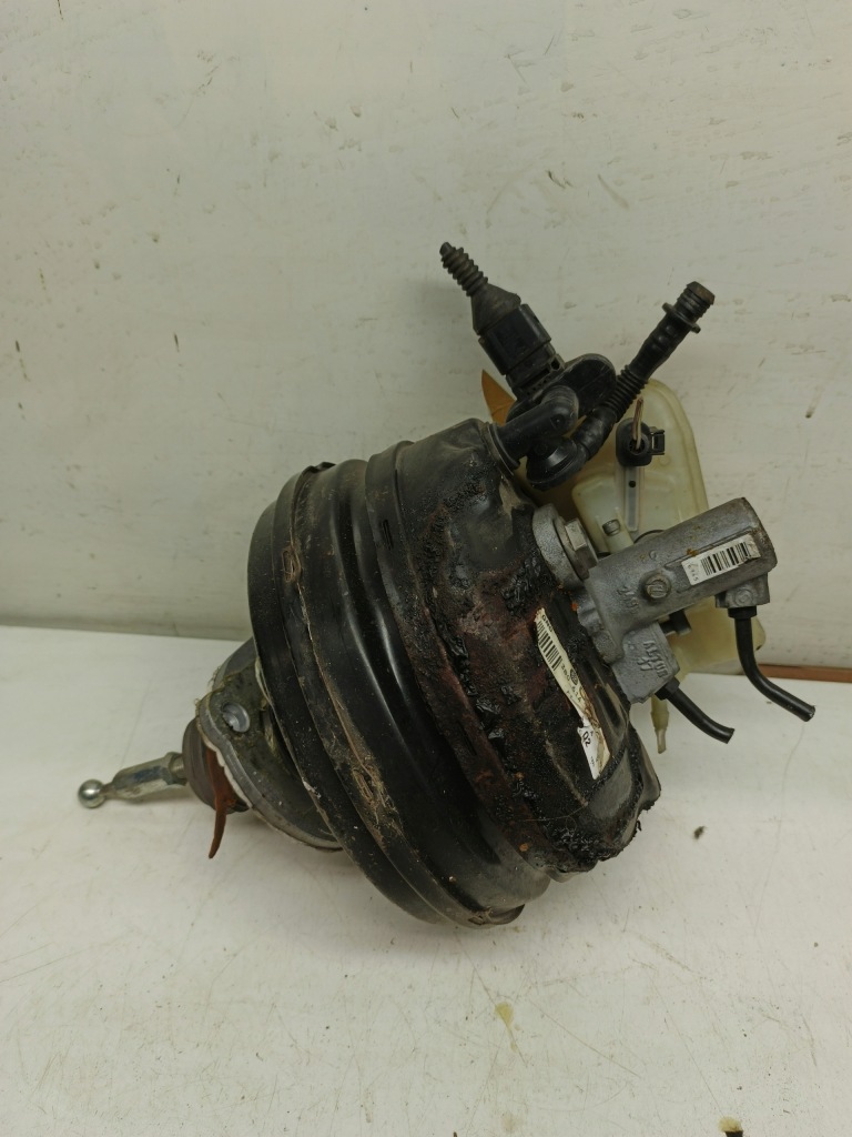 Купити Підсилювач гальм гальмівні vw passat b5 fl рестайлінг  1.9tdi 3b0614105