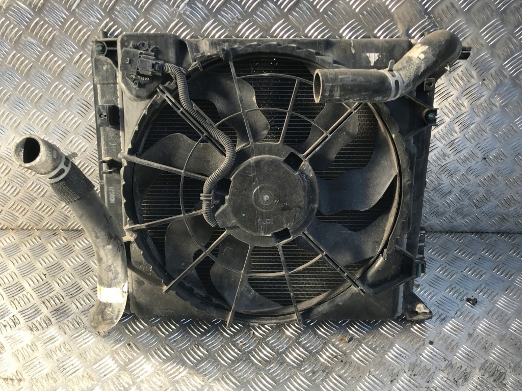 Tucson 3 2.0 crdi радиатор воды вентилятор 15- Цена