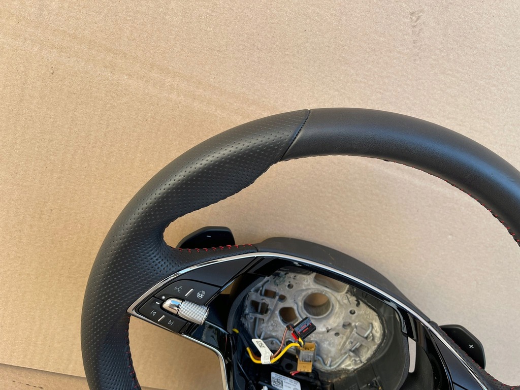 фото №4, Воздуховод skoda octavia iv rs vrs czerwona nić