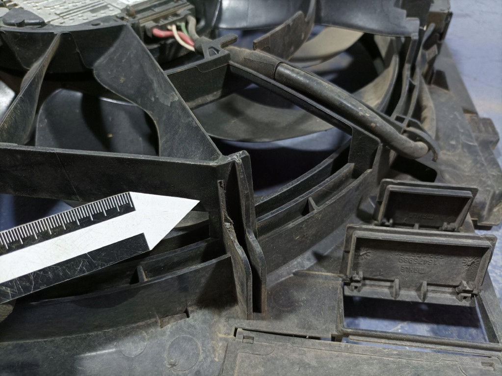 Bmw оригинальный номер 8472268 Киев