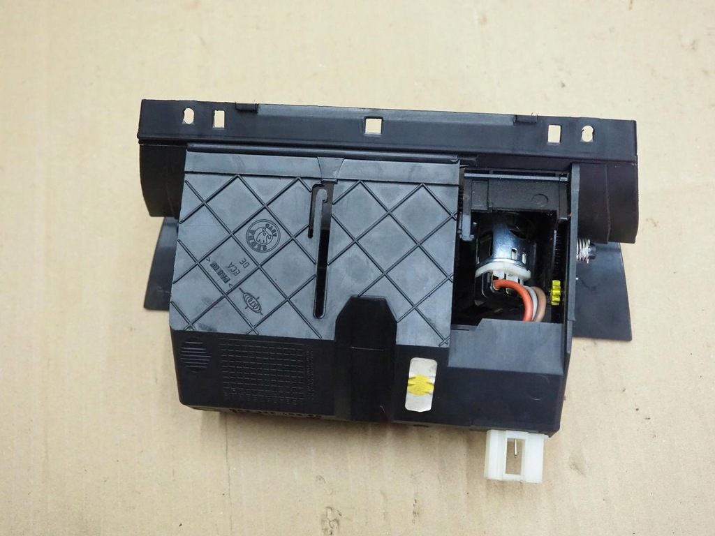 фото №14, Пепельница skoda superb i 3u1857962