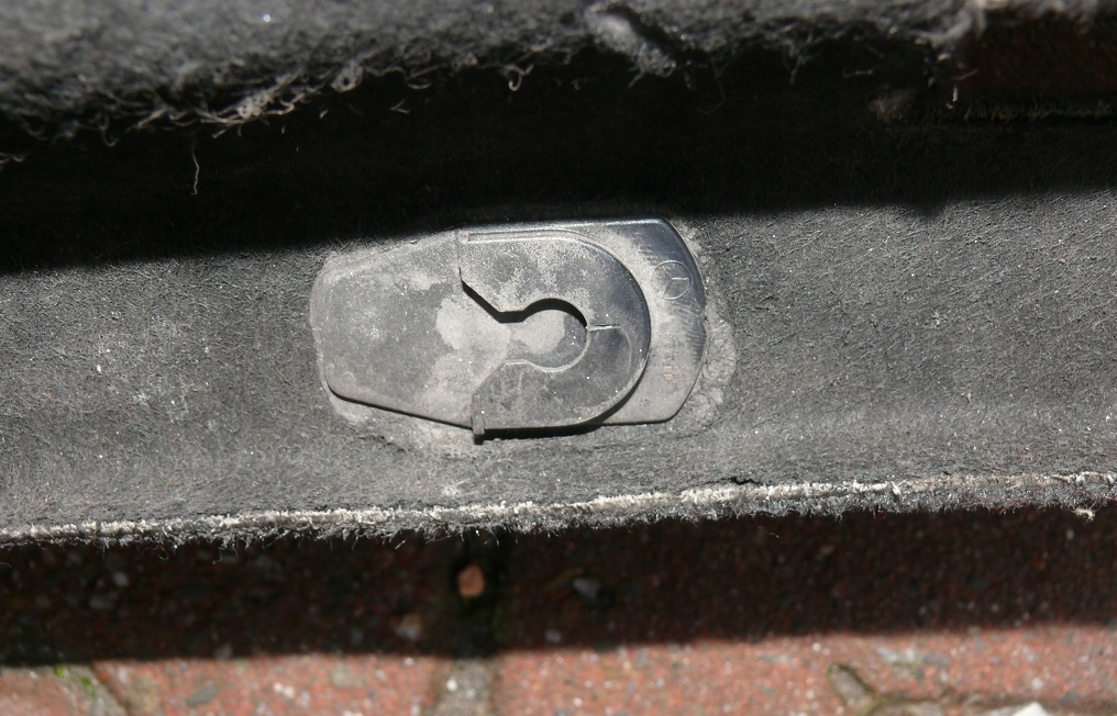 фото №16, Обивка крышки багажника mercedes w140 s-klasa