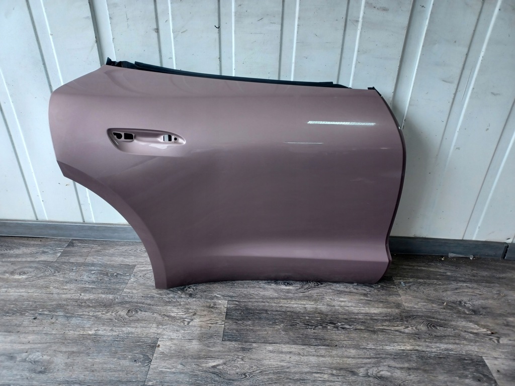 фото №1, Дверь ---- porsche taycan ---- задние правое