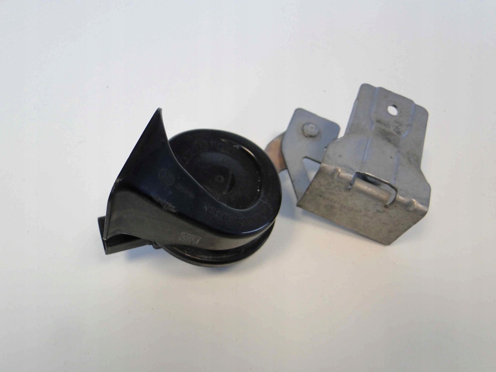 фото №7, Mercedes-benz c w206 rear left бампер trim полоса a2068856703 original