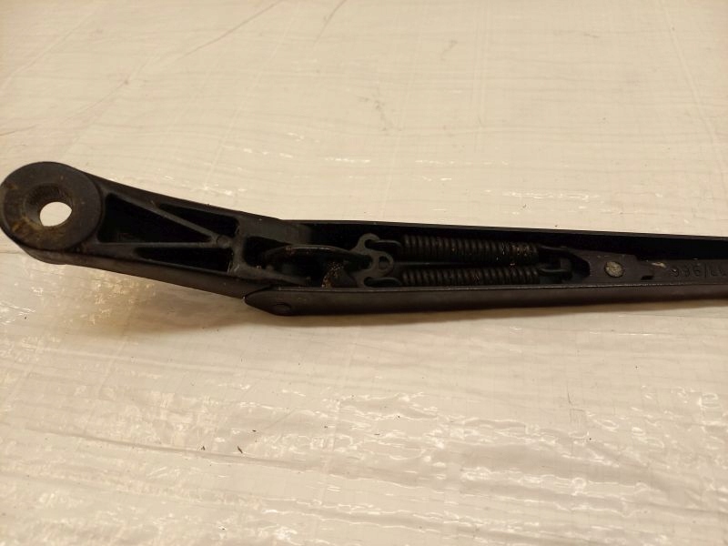 фото №5, Porsche 911, 996 coupe рычаг дворники перед
