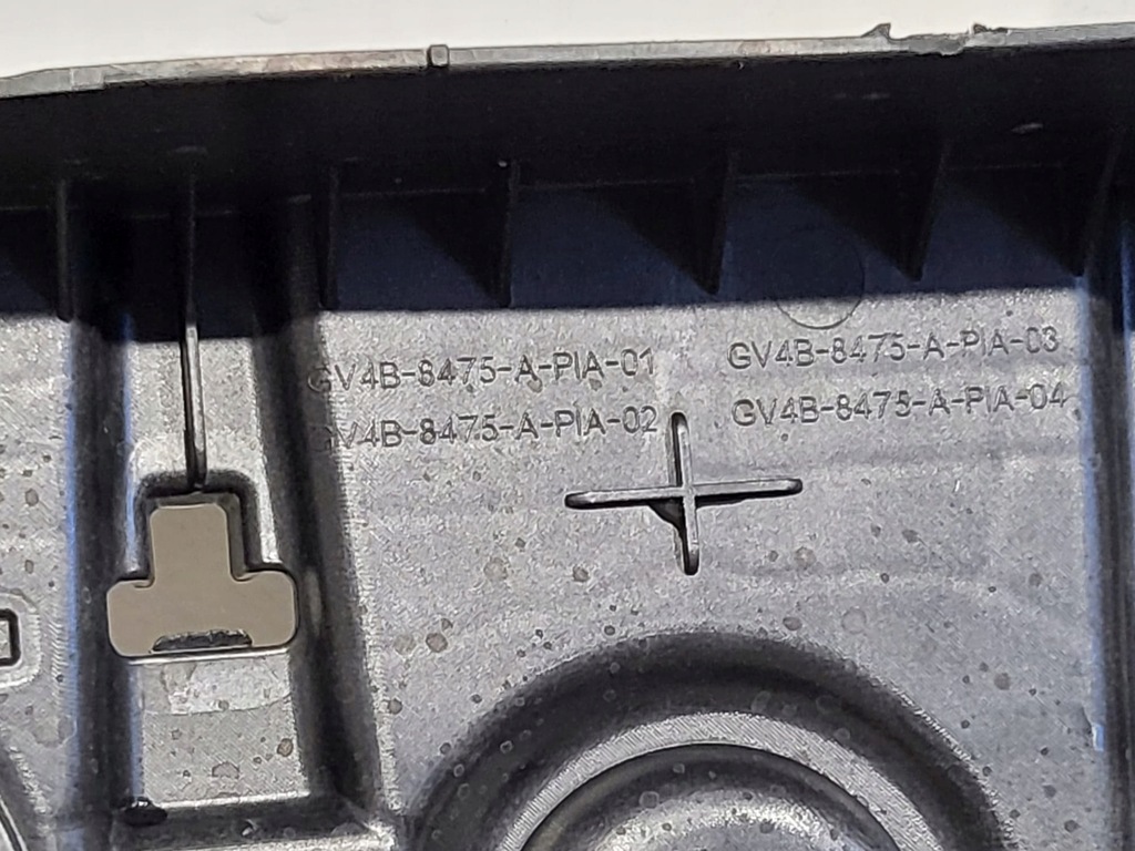 фото №8, Ford escape 17 - 19 воздуховод воздуха жалюзи