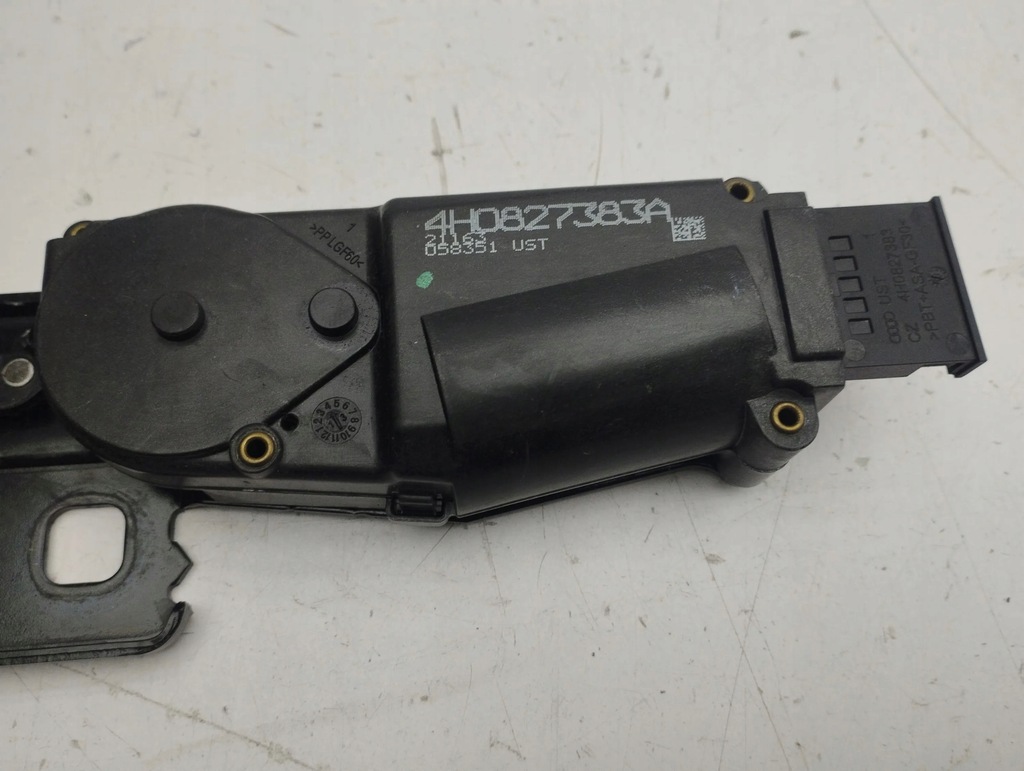 фото №6, Audi a7 s7 4g 2013 привід задній кришки багажника