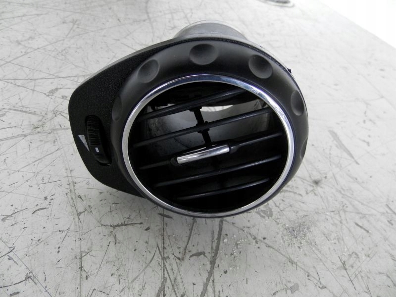 Купить Alfa romeo 147 решётка обдув воздуха кабины правая