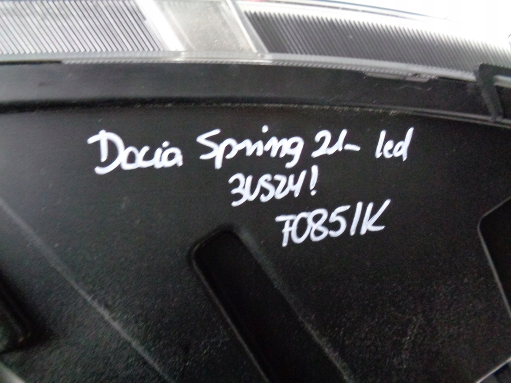 фото №8, Лампа левая поворотник dacia spring 21- led