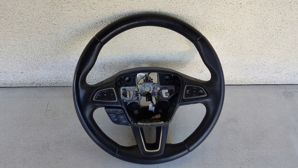 фото №1, Воздуховод кожа подогрев ford focus mk3 lift