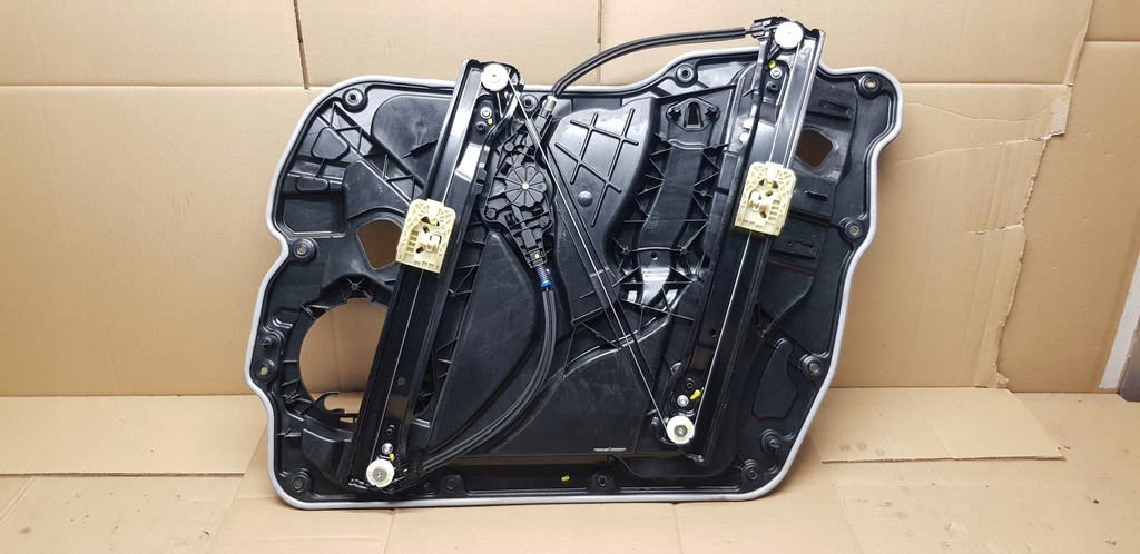 фото №2, Alfa romeo stelvio подъемник стекло перед левый