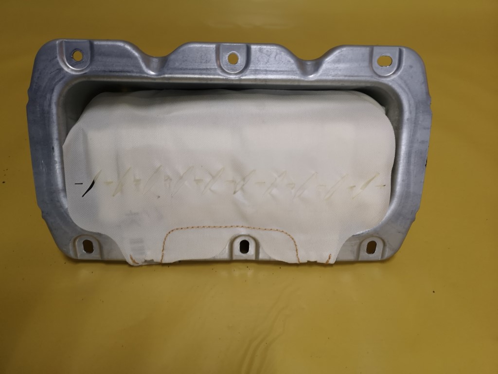 фото №1, Ford fiesta mk7 lift 12- air bag подушка пассажира оригинал