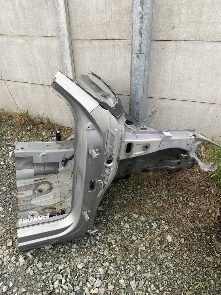 фото №1, Tiguan ii 5na чверть права перед