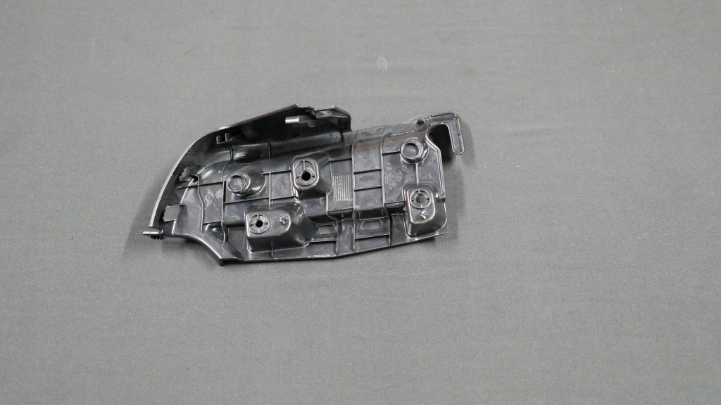 Mini f60 корпус защита поперечина правый задний  7389356 Оригинал