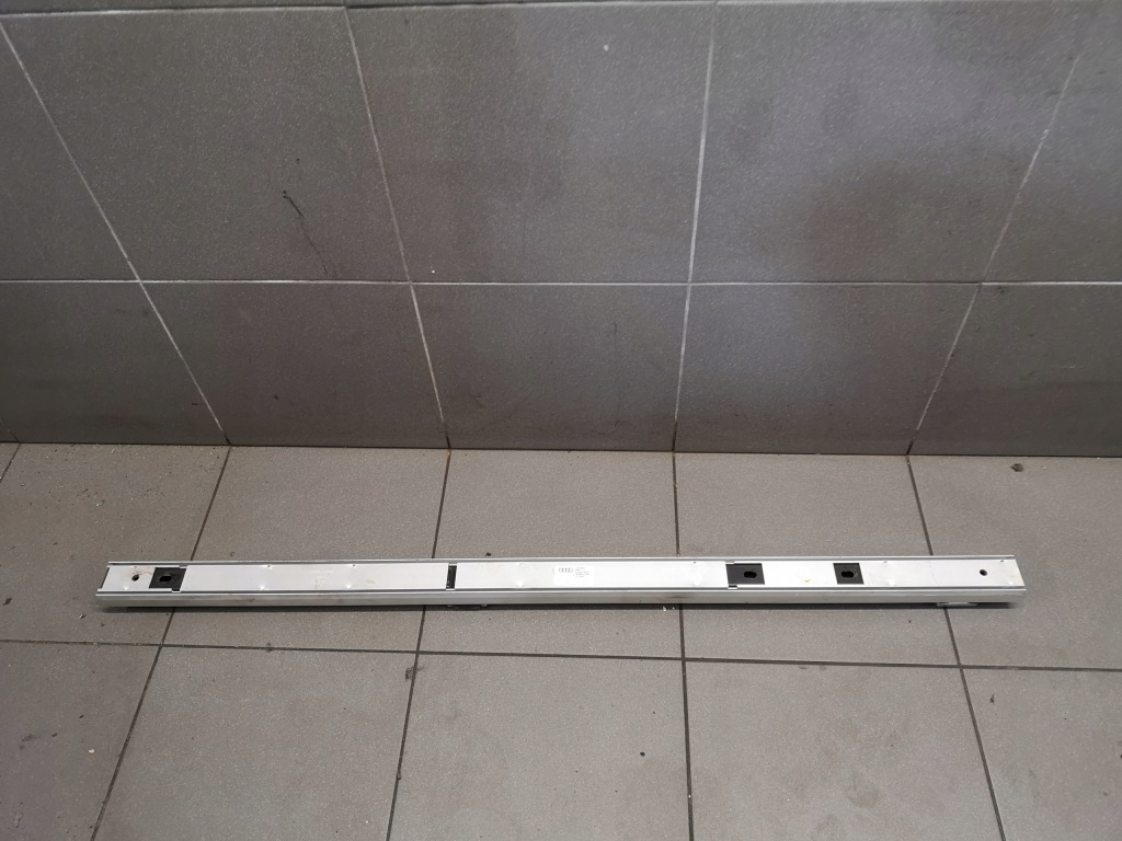 фото №5, Напрямна багажника права audi a6 c6 avant 4f9863556a