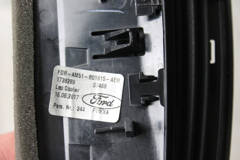 Решётка обдув средняя консоли панели ford cmax c-max ii mk2 am51-r01815- Цена