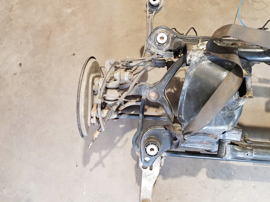 Балка підвіска задній peugeot 508 rxh hdi hybrid 4x4 Зі Шроту