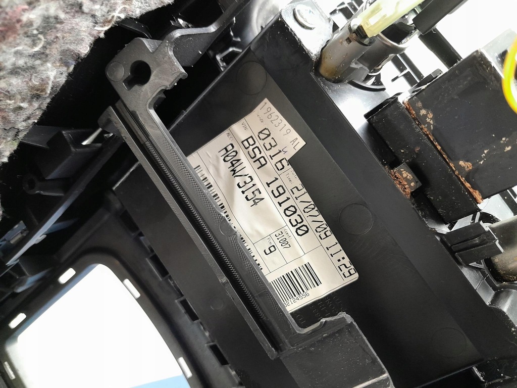 фото №15, Kia ceed i lift подлокотник туннель средний кожа