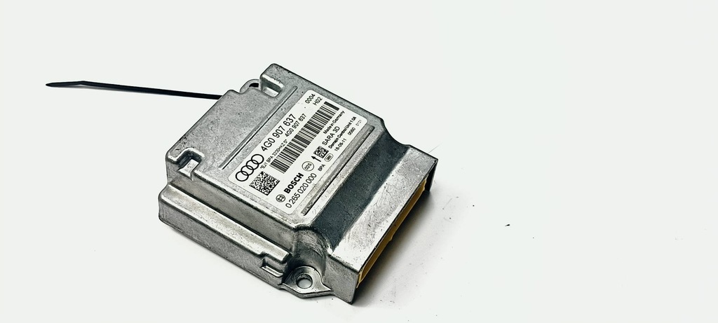фото №1, Датчик подушка безопасности 4g0907637 audi a6 c7