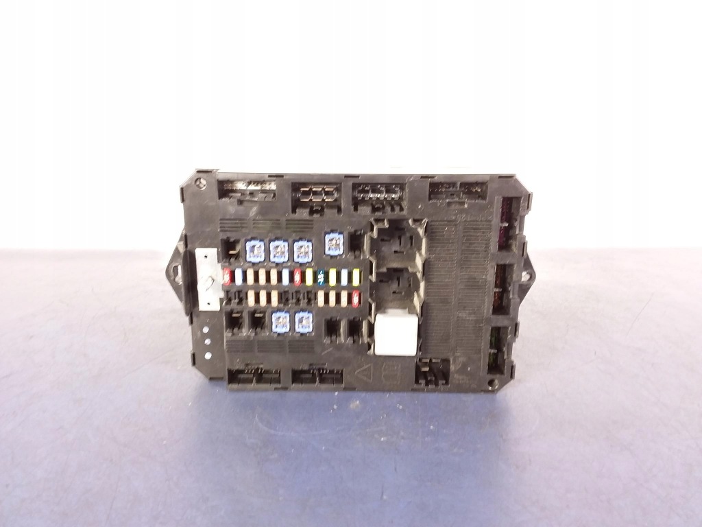 фото №1, Jaguar xf x250 2.7 td v6 коробка предохранителей