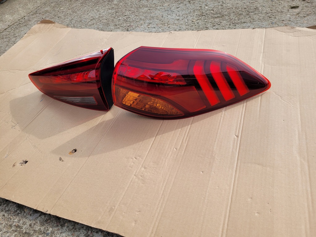 фото №1, Hyundai tucson iii lift лампа права задня led 18-20