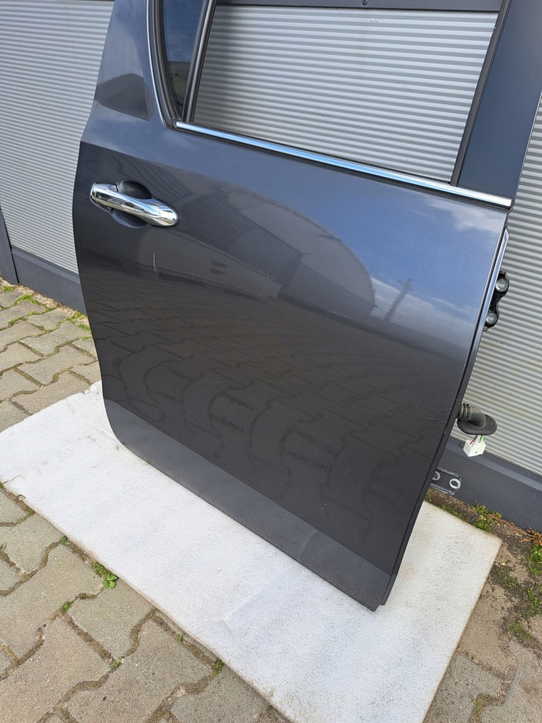 фото №4, Toyota hilux viii invincible дверь правый задняя оригинал