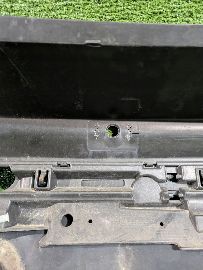 Бампер задній задній ford kuga mk2 рестайлінг  nr.3820 Недорого