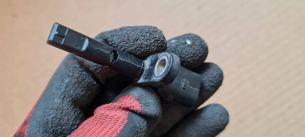 фото №9, A4 b9 8w датчик колеса abs задня 4m0927807c a5 8w vw audi