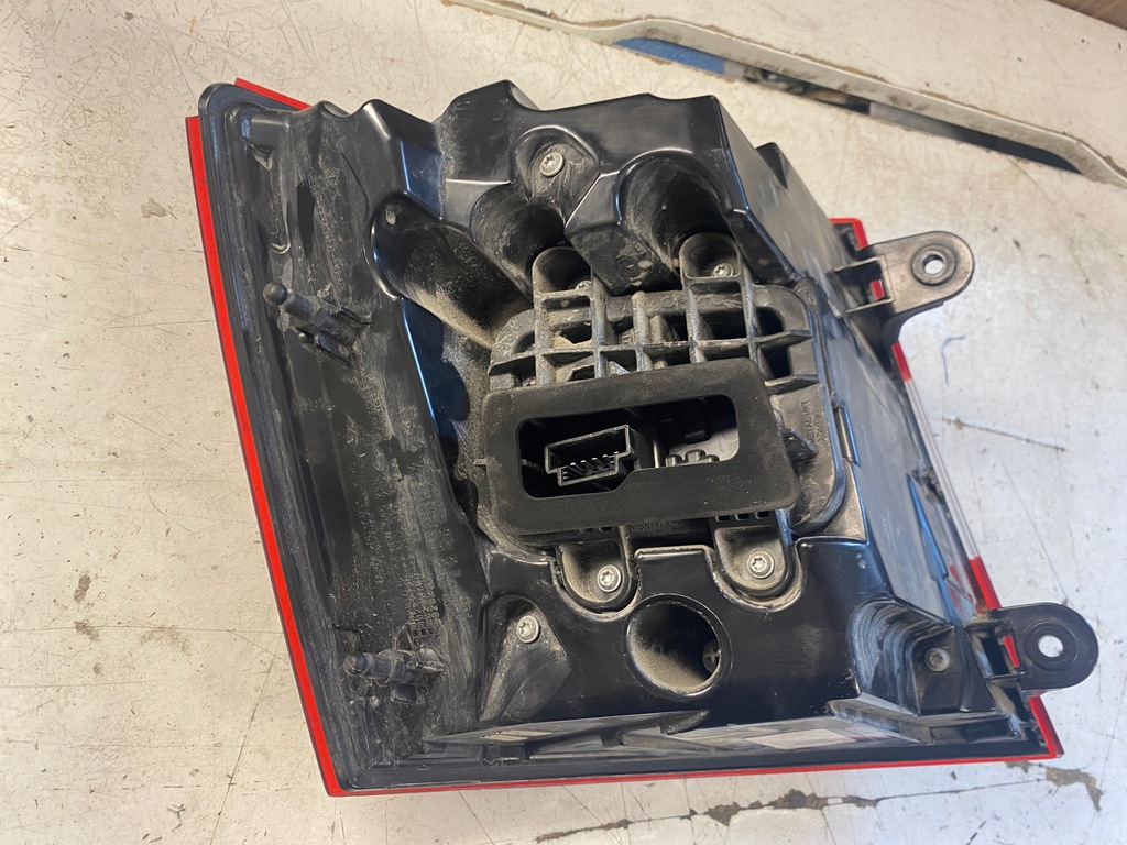 фото №11, Skoda octavia iii kombi лампа правый задняя