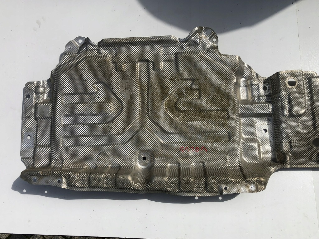 фото №1, Volvo v60 ii 2.0 t8 гибрид защита тепловая плита 31694833