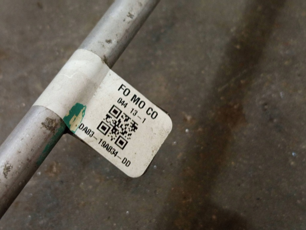 фото №5, Шланг wąż трубка кондиционера ford flex 3.5 v6 da83-19a834-dd