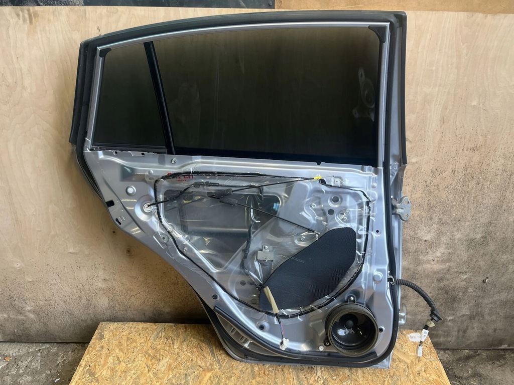 фото №7, Subaru xv дверь задние 2016 левая сторона