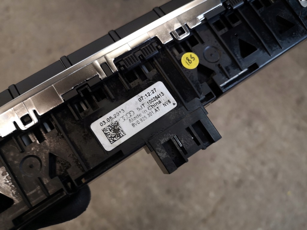 фото №9, Audi a3 8v панель перемикачів аварійних