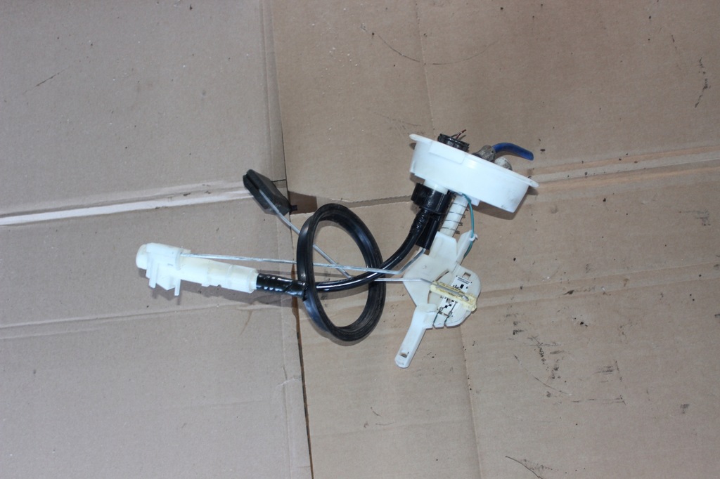 фото №1, Насос топлива bmw 3 e46 2,0b