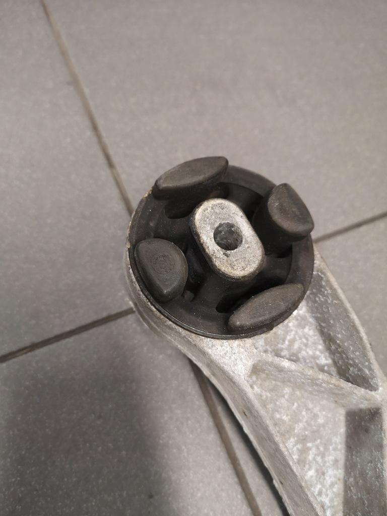 фото №6, Кронштейн кронштейн мост audi s6 a6 rs6 c5 4.2 bt 4b3599285