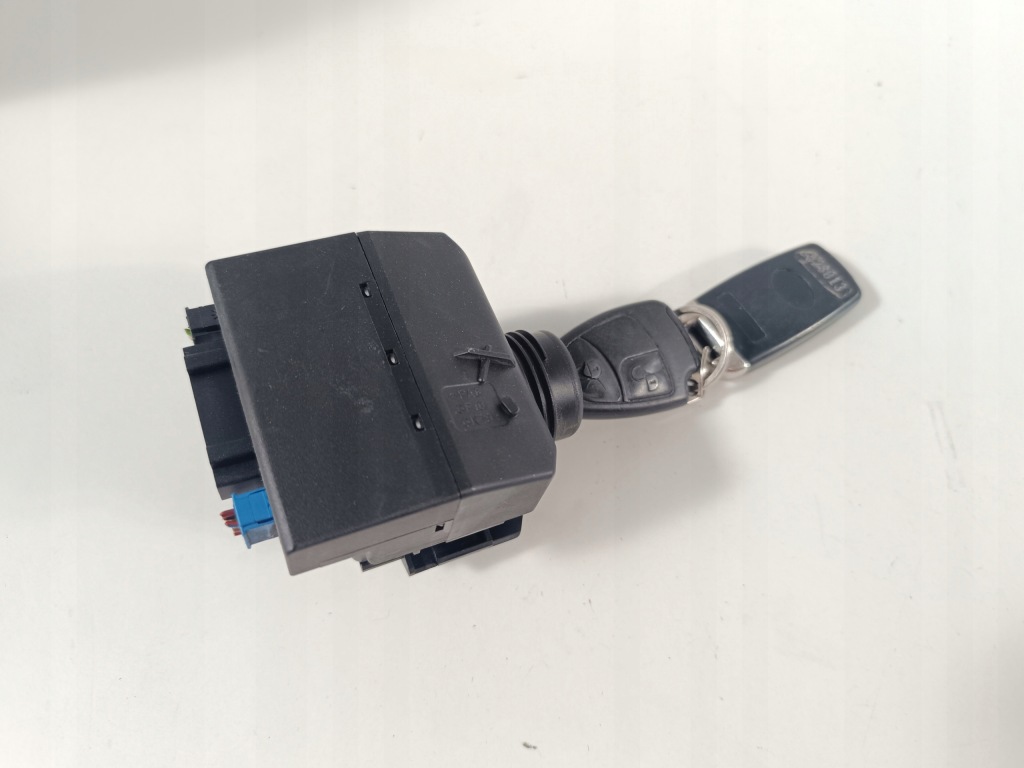 фото №1, Mercedes w209 замок запалювання + ключ 2095451308