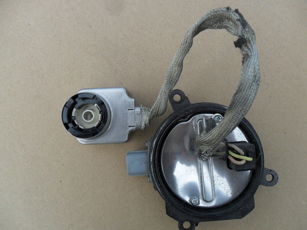 фото №15, Преобразователь ксенон subaru xv easa24010114