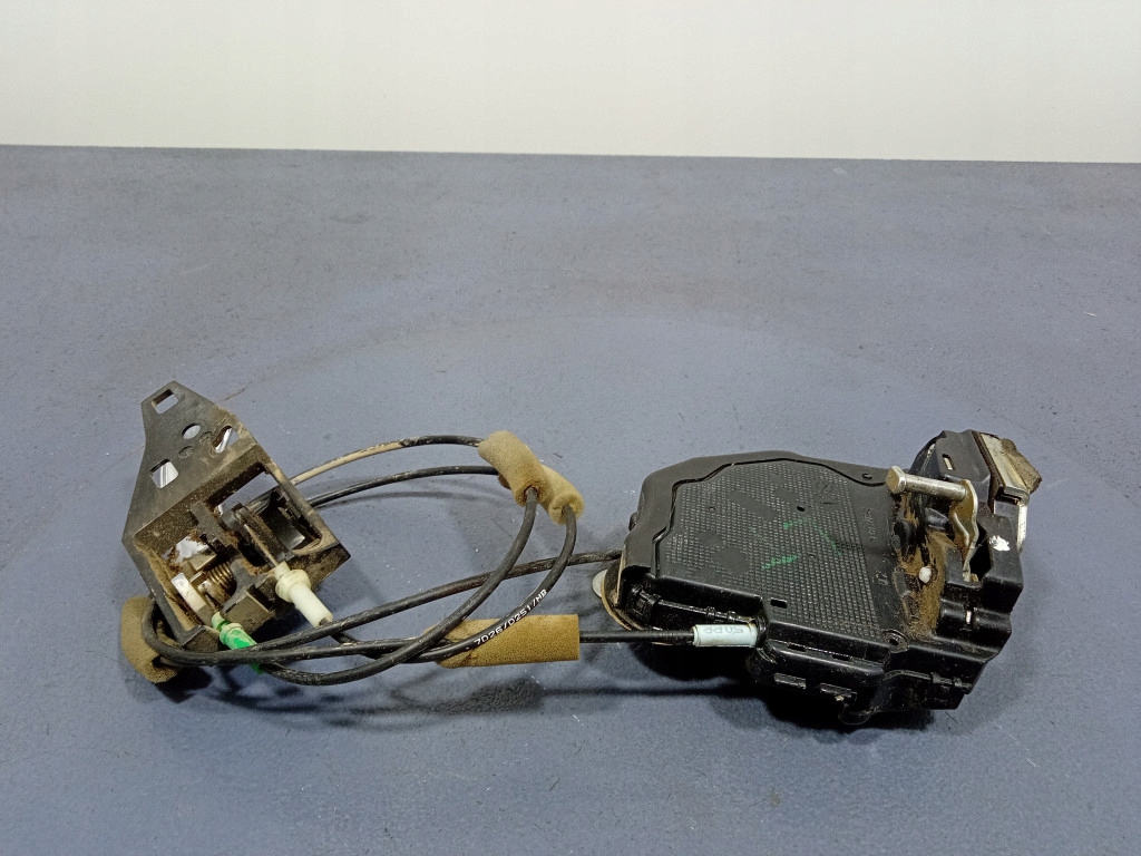 фото №5, Toyota camry xv40 замок двері задня лівий задній 4 pin