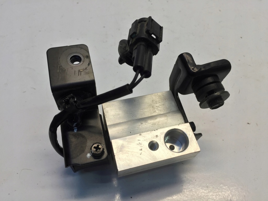 фото №1, Nissan leaf ii 2020 клапан розширювальний 4433101360